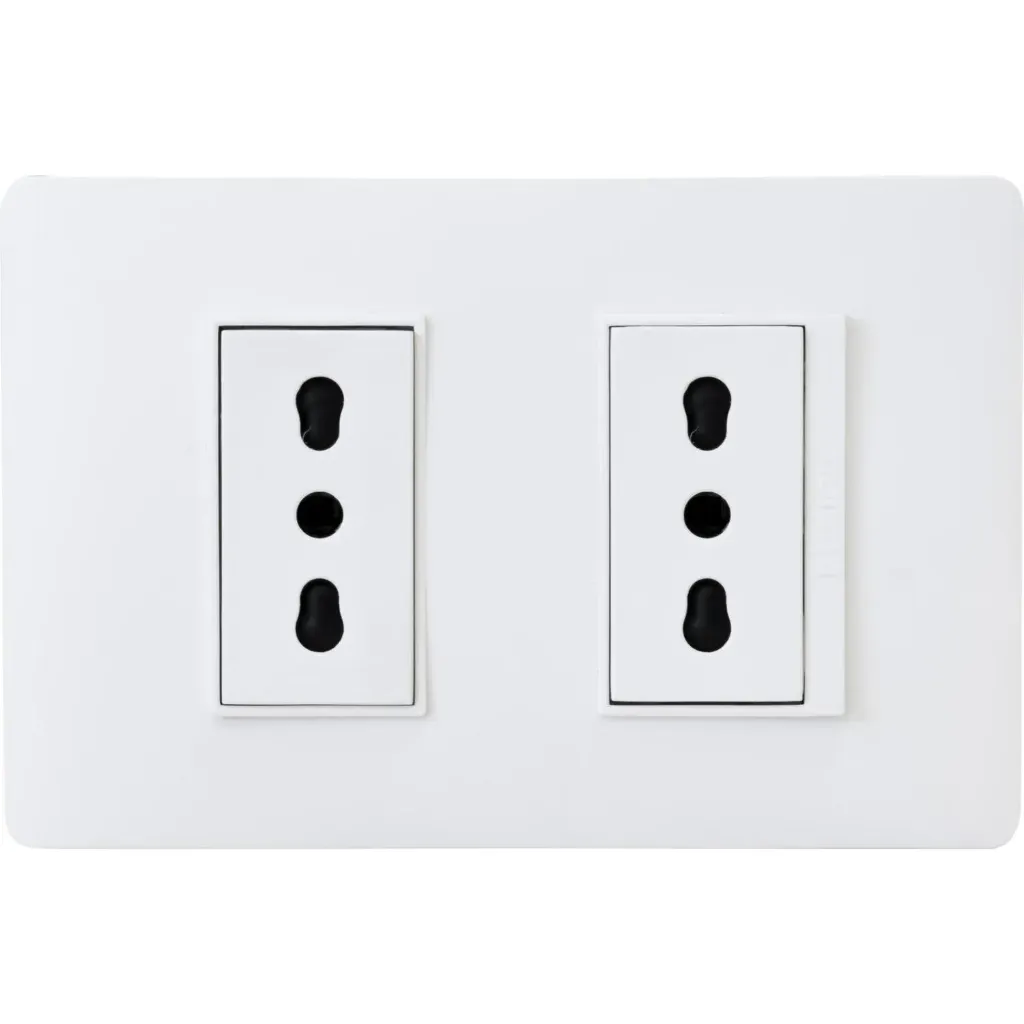 Enchufe doble 10/16A BTICINO Luzica