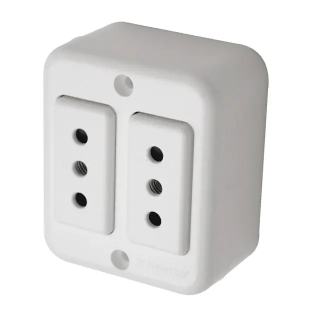 Enchufe sobrepuesto doble 2P+T 10A MEC